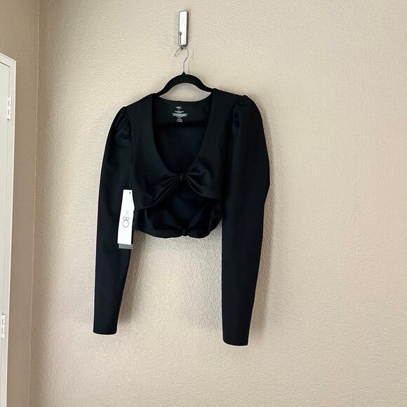 New PatBo Long Sleeve Cut-Out Top Stretch Active Black Large NWT - Picture 4 of 9